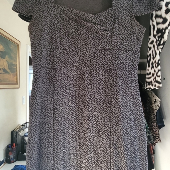 Dawn's Dresses - Picture 12 of 16